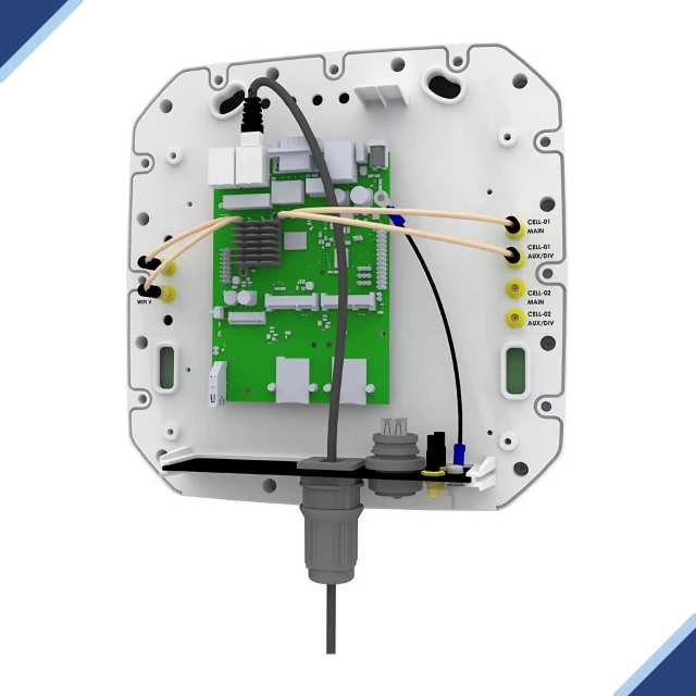 Poynting EPNT Outdoor Panel Antenna & Waterproof Router/Modem Enclosure In One Single Unit - Main